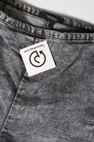 Damen Shorts Forever 21, Größe M, Farbe Grau, Preis € 4,59