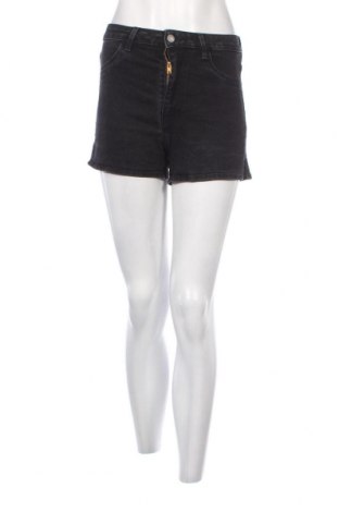 Дамски къс панталон H&M, Размер S, Цвят Черен, Цена 18,82 лв.