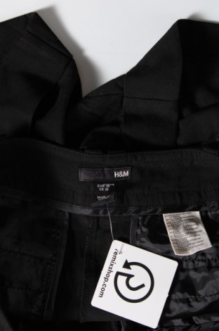 Дамски къс панталон H&M, Размер M, Цвят Черен, Цена 19,00 лв.