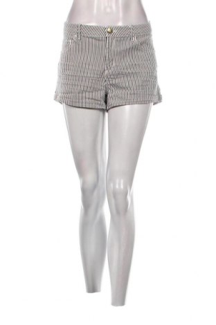 Γυναικείο κοντό παντελόνι H&M, Μέγεθος M, Χρώμα Πολύχρωμο, Τιμή 4,70 €