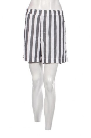 Pantaloni scurți de femei H&M, Mărime XL, Culoare Multicolor, Preț 27,83 Lei