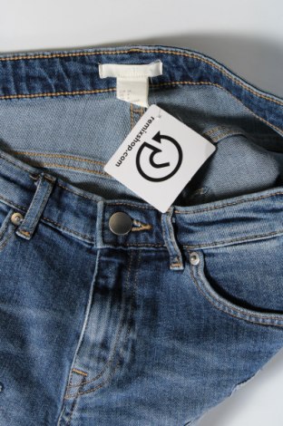 Γυναικείο κοντό παντελόνι H&M, Μέγεθος S, Χρώμα Μπλέ, Τιμή 11,75 €