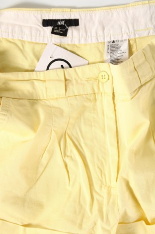 Дамски къс панталон H&M, Размер S, Цвят Жълт, Цена 7,60 лв.