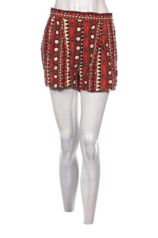 Дамски къс панталон H&M, Размер M, Цвят Многоцветен, Цена 9,12 лв.