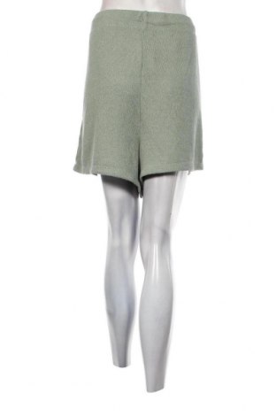 Дамски къс панталон H&M, Размер XXL, Цвят Зелен, Цена 14,88 лв.