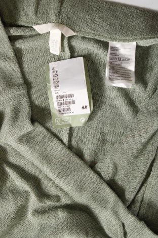 Дамски къс панталон H&M, Размер XXL, Цвят Зелен, Цена 14,88 лв.