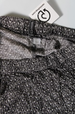 Дамски къс панталон H&M Divided, Размер M, Цвят Многоцветен, Цена 3,04 лв.