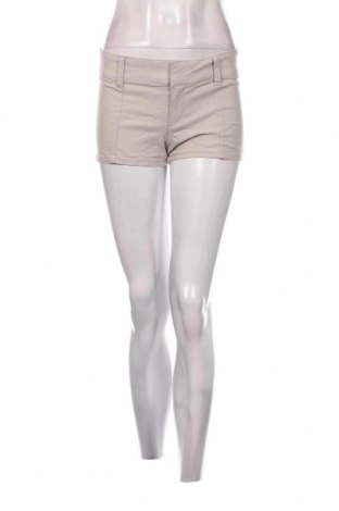 Дамски къс панталон H&M Divided, Размер M, Цвят Бежов, Цена 7,98 лв.