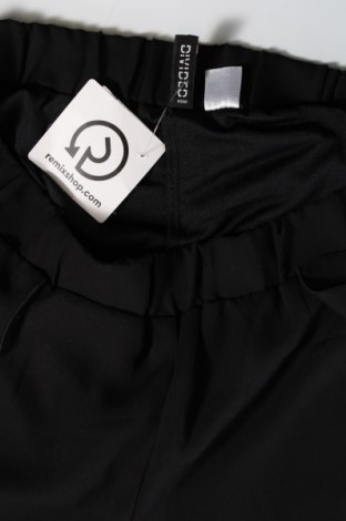 Pantaloni scurți de femei H&M Divided, Mărime M, Culoare Negru, Preț 26,25 Lei