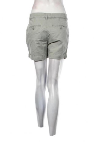 Дамски къс панталон H&M L.O.G.G., Размер M, Цвят Зелен, Цена 10,70 лв.