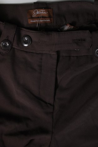Pantaloni scurți de femei Jessica, Mărime XS, Culoare Maro, Preț 18,13 Lei