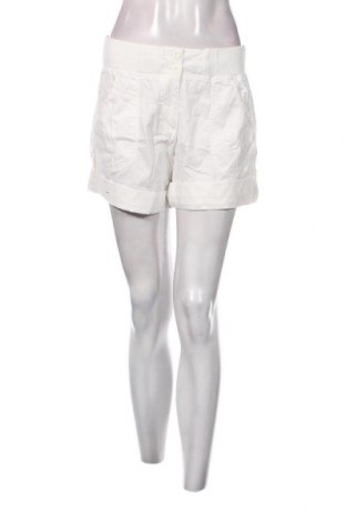 Γυναικείο κοντό παντελόνι Kangaroos, Μέγεθος M, Χρώμα Λευκό, Τιμή 8,17 €