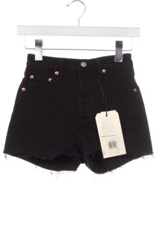 Дамски къс панталон Levi's, Размер XXS, Цвят Черен, Цена 42,75 лв.