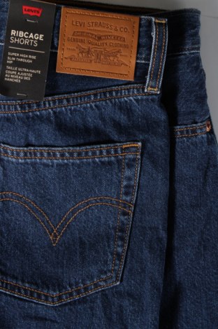 Pantaloni scurți de femei Levi's, Mărime M, Culoare Albastru, Preț 312,50 Lei