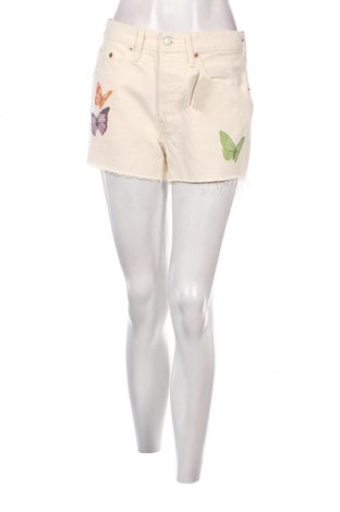 Γυναικείο κοντό παντελόνι Levi's, Μέγεθος M, Χρώμα Εκρού, Τιμή 29,97 €