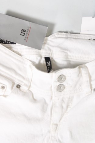 Γυναικείο κοντό παντελόνι Ltb, Μέγεθος XS, Χρώμα Λευκό, Τιμή 16,33 €