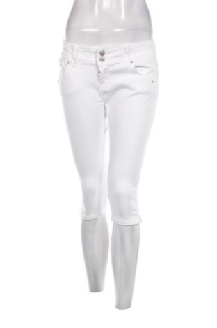 Дамски къс панталон Ltb, Размер M, Цвят Бял, Цена 19,44 лв.