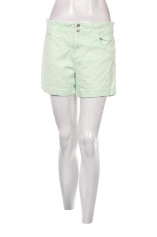 Pantaloni scurți de femei Manor, Mărime M, Culoare Verde, Preț 20,00 Lei