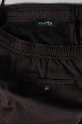 Дамски къс панталон Marciano by Guess, Размер L, Цвят Кафяв, Цена 19,11 лв.