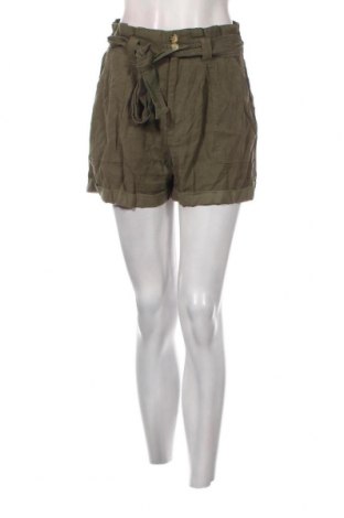 Дамски къс панталон Miss Selfridge, Размер M, Цвят Зелен, Цена 9,60 лв.
