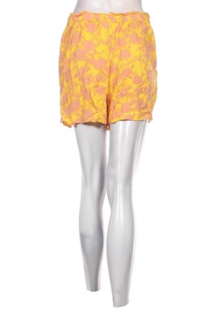 Γυναικείο κοντό παντελόνι Moves by Minimum, Μέγεθος M, Χρώμα Κίτρινο, Τιμή 8,83 €