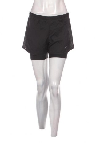 Дамски къс панталон Nike, Размер S, Цвят Черен, Цена 24,00 лв.