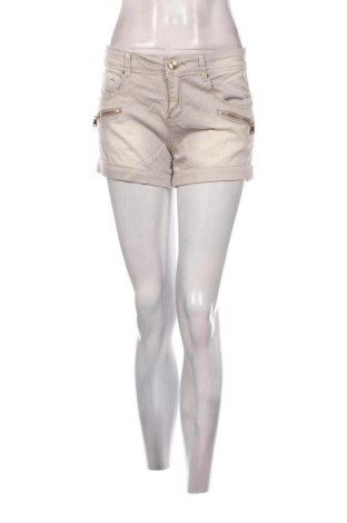 Γυναικείο κοντό παντελόνι One Love, Μέγεθος S, Χρώμα  Μπέζ, Τιμή 11,75 €