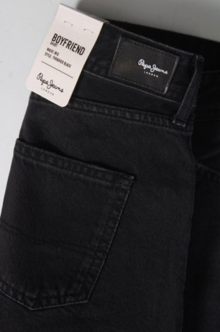 Дамски къс панталон Pepe Jeans, Размер XS, Цвят Черен, Цена 95,00 лв.