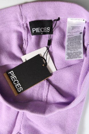 Дамски къс панталон Pieces, Размер XL, Цвят Лилав, Цена 13,60 лв.