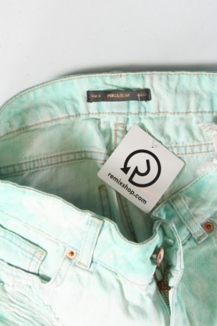 Дамски къс панталон Pull&Bear, Размер S, Цвят Зелен, Цена 19,00 лв.