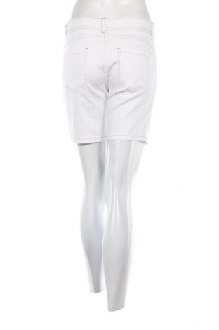 Pantaloni scurți de femei S.Oliver, Mărime M, Culoare Alb, Preț 106,58 Lei