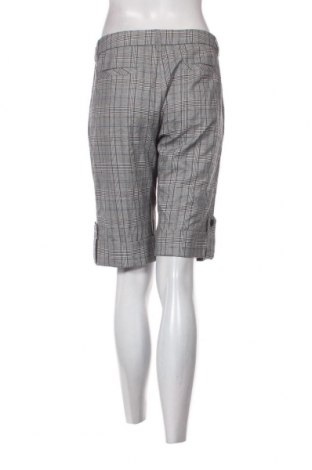 Дамски къс панталон S.Oliver, Размер M, Цвят Многоцветен, Цена 24,00 лв.