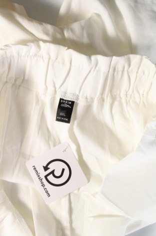 Дамски къс панталон SHEIN, Размер XL, Цвят Бял, Цена 7,60 лв.