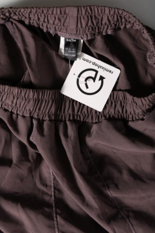 Дамски къс панталон SHEIN, Размер L, Цвят Кафяв, Цена 19,00 лв.