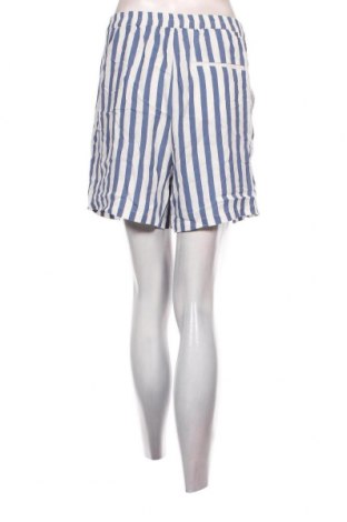 Дамски къс панталон Selected Femme, Размер L, Цвят Многоцветен, Цена 34,44 лв.