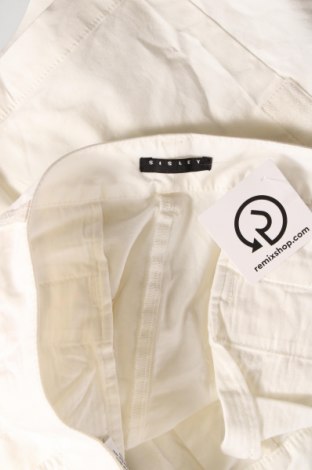 Damen Shorts Sisley, Größe XXL, Farbe Weiß, Preis 13,49 €