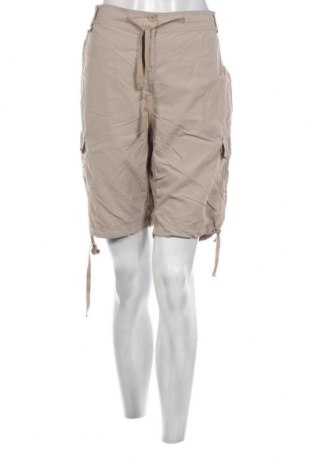 Γυναικείο κοντό παντελόνι TCM, Μέγεθος M, Χρώμα  Μπέζ, Τιμή 3,64 €