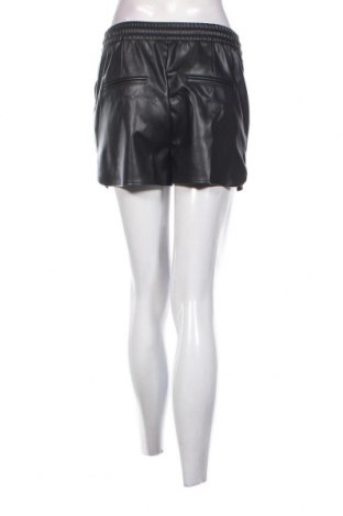 Γυναικείο κοντό παντελόνι Tally Weijl, Μέγεθος S, Χρώμα Μαύρο, Τιμή 3,36 €