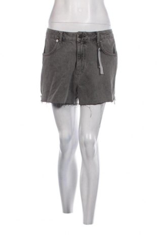 Дамски къс панталон Tally Weijl, Размер L, Цвят Сив, Цена 13,95 лв.