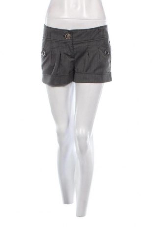 Дамски къс панталон Tally Weijl, Размер M, Цвят Сив, Цена 3,04 лв.
