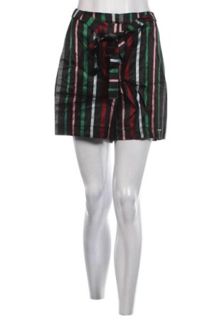 Γυναικείο κοντό παντελόνι Ted Baker, Μέγεθος M, Χρώμα Μαύρο, Τιμή 41,44 €