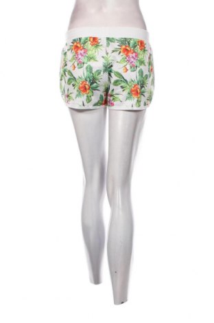 Дамски къс панталон Terranova, Размер M, Цвят Многоцветен, Цена 4,75 лв.