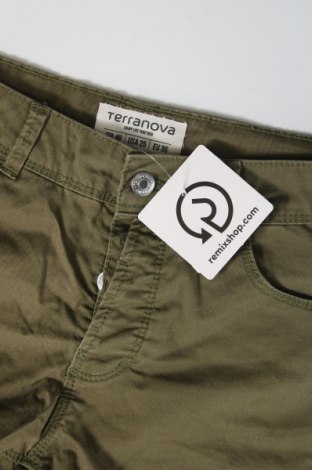 Γυναικείο κοντό παντελόνι Terranova, Μέγεθος S, Χρώμα Πράσινο, Τιμή 5,29 €