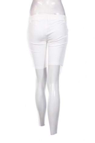 Γυναικείο κοντό παντελόνι United Colors Of Benetton, Μέγεθος S, Χρώμα Λευκό, Τιμή 5,53 €