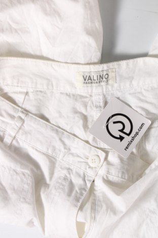 Дамски къс панталон Valino, Размер M, Цвят Бял, Цена 5,28 лв.