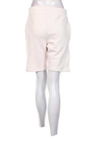 Дамски къс панталон Viral Vibes, Размер S, Цвят Бял, Цена 13,68 лв.