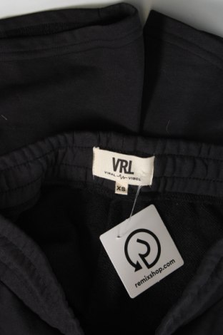 Дамски къс панталон Viral Vibes, Размер XS, Цвят Черен, Цена 72,00 лв.