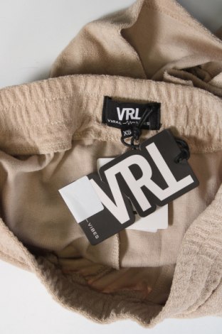Damen Shorts Viral Vibes, Größe XS, Farbe Beige, Preis 3,71 €