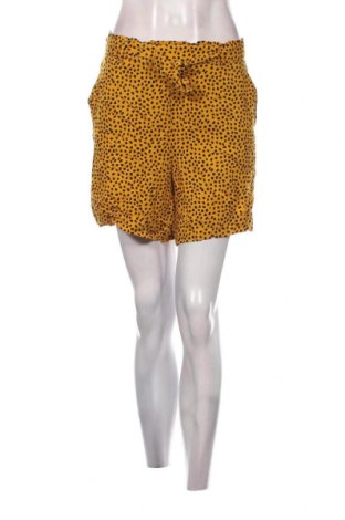 Дамски къс панталон Yessica, Размер L, Цвят Жълт, Цена 19,00 лв.