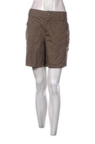 Дамски къс панталон Yessica, Размер L, Цвят Зелен, Цена 7,98 лв.